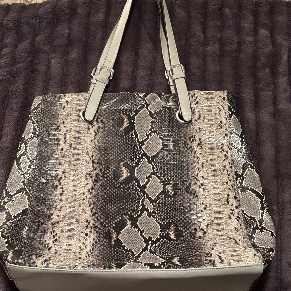 Elegant Snake Print Tote Bag